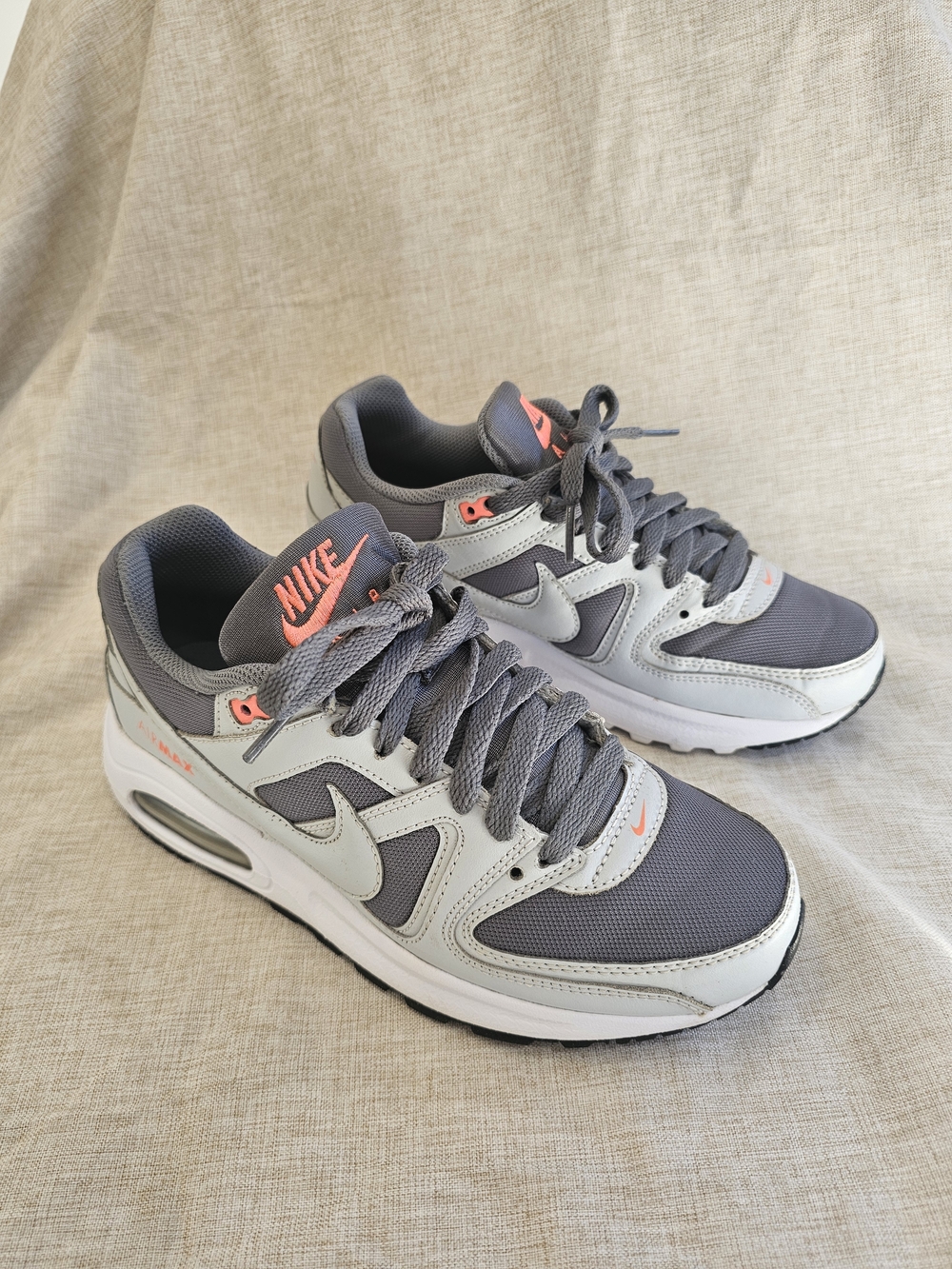 Nike Air Max Command Flex Unisex Kids Sneakers Gray Orange US 5.5Y Low Top